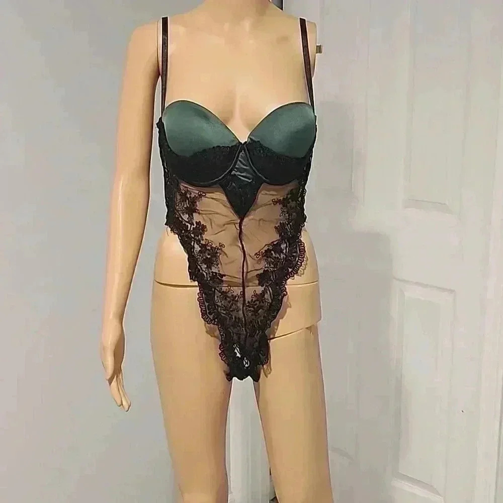 Intimwear   - Picture 7 of 11